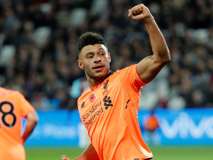 Liverpool bez větších potíží porazil propadající se West Ham 