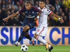 Bayern si to rozdá s PSG o první místo, Atléticu ani výhra nad Chelsea stačit nemusí