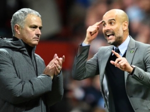 Manchesterské derby musí vyhrát United. Potřebují dokonalý výkon, říká Dietmar Hamann