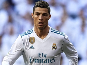 Ronaldo se přiblíží nejlépe placeným hráčům. Real Madrid mu v létě zvedne plat