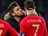 Špatný večer pro Ronalda: Krutá prohra s Tulipány, ani jedna střela a navíc ho chtěl líbat fanoušek