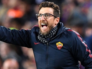 AS Řím si stěžoval na rozhodčího: Měl by mít odvahu písknout penaltu. Barceloně pomohl
