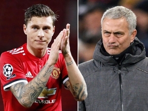 Victor Lindelöf po jediném roce možná opustí United. José Mourinho si vyhlédl nové obránce