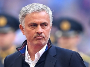 Proč si José Mourinho nakonec vybral bitvu, kterou nemůže vyhrát
