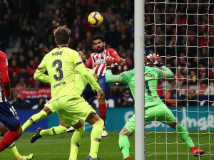 Šlágr španělské ligy nepřinesl pohledný fotbal, Atlético a Barca si body rozdělily