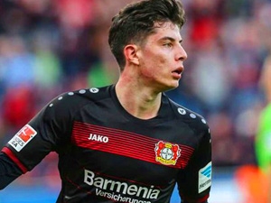 De Jong a De Ligt zůstávají prioritou. Barca ale hledá posily i v Bundeslize
