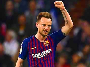 Real Madrid neporazil Barcelonu ani napotřetí, ztrácí na ni už dvanáct bodů