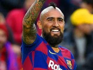Problém kolem Artura Vidala. Co odchod chilského pitbulla z Barcelony komplikuje? 