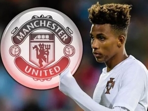 Manchester United blízko první lednové posily. Vedení Benficy letí jednat do Anglie