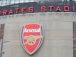 Kroenke se stal majoritním vlastníkem Arsenalu