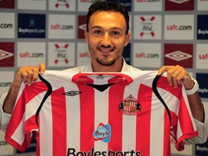 Sunderland pokračuje ve vykupování Tottenhamu