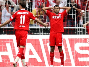 Neděle v Bundeslize ve znamení remíz