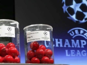 Los LM: Barcelona znovu vyzve AC Milán, favorité proti outsiderům