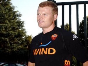 Riise v hledáčku Newcastlu