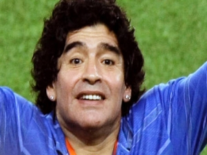 Maradonu vyšetřuje FIFA kvůli zuřivému výstupu v televizi