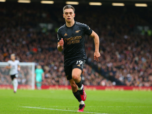 Leandro Trossard zářil. Proti Fulhamu si připsal 3 asistence