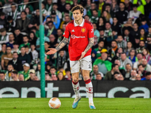 Fanoušci si myslí, že Victor Lindelof v létě opustí Manchester United po komentářích na tiskové konferenci