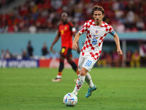 Lukovi Modričovi tleskali turečtí fanoušci vestoje v zápase kvalifikace na EURO
