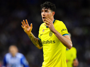 Tottenham a Chelsea pokukují po Alessandru Bastonim