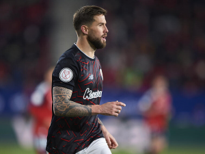 Barcelonu by měl v létě zadarmo posílit stoper Iňigo Martinez z Bilbaa