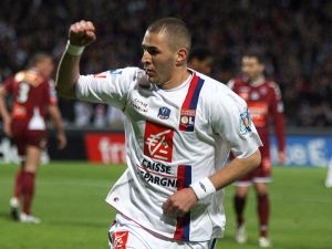 Benzema bude představen ve čtvrtek