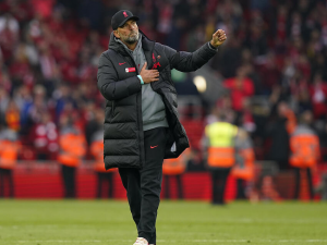Jürgen Klopp není naštvaný, že Liverpool nepřivede Bellinghama. Na radaru má 12 záložníků