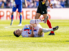 Skupina mladých fanoušků vylezla na strom, aby mohla sledovat zápas Getafe s Barcelonou. Zápas skončil 0:0