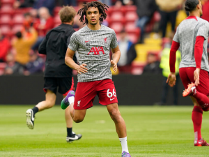 Přestupové spekulace: Trent Alexander Arnold do Realu Madrid, Sadio Mané zpět v Liverpoolu