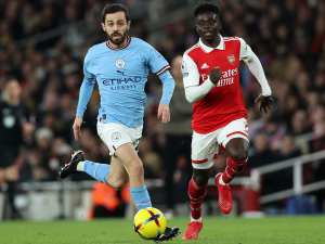 „Titulový“ zápas mezi Citizens a Gunners, United mohou odříznout Tottenham od TOP 4