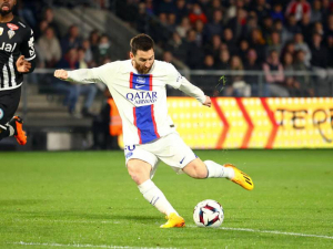 Barcelona utrpěla ránu v boji o Messiho, strategičtí partneři přestup neusnadní