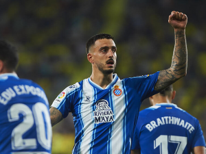 Kanonýr Joselu by se po 11 letech mohl vrátit do Realu Madrid jako Benzemův náhradník