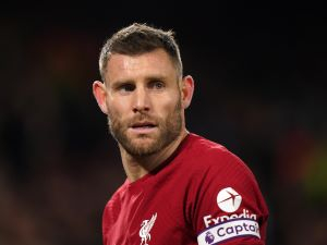 Veterán James Milner se po osmi letech loučí s Liverpoolem. Jako volný hráč podepsal s Brightonem