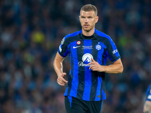 Edin Džeko opouští Itálii a jde do Turecka. Hrát bude za Fenerbahce