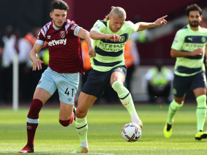 Zásadní změna. Vyfoukne Arsenalu Declana Rice Manchester City? 