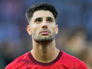 Přestavba zálohy pokračuje. Liverpool už se sešel se zástupci Dominika Szoboszlaie z Lipska