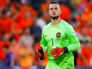 Manchester United hledá levnější alternativy za Onanu
