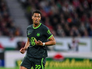 Borussia Dortmund je blízko podpisu Felixe Nmechy z Wolfsburgu. Je náhradou za Bellinghama?