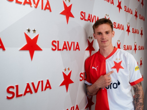 Slavia přivádí další posilu z Norska. Přichází záložník Conrad Wallem