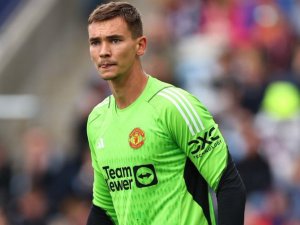 Matěj Kovář si zachytal za Manchester United. Udržel čisté konto a připsal si výhru proti Leedsu