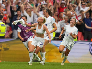 MS ve fotbale žen 2023: Dokáže Anglie sesadit z trůnu USA?
