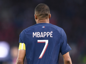 PSG vytahuje těžký kalibr: Přijme Mbappé 80 milionů eur ročně?