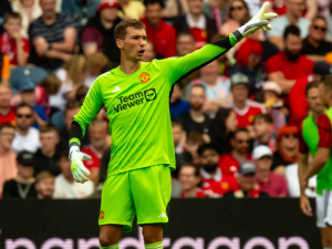 Matěj Kovář si udržel další čisté konto za Manchester United. S týmem ale neodletěl na americké turné
