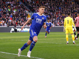 Harvey Barnes se stane hráčem Newcastlu. Nahradí Saint-Maximina