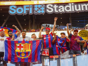 UEFA Barceloně povolila účast v Lize mistrů