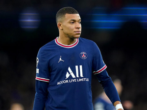 Liverpool má zájem o hostování Kyliana Mbappého
