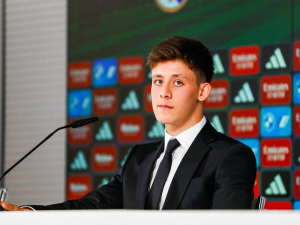 Arda Güler bude mimo hru tři až pět měsíců, Real Madrid ho možná nezaregistruje do La Ligy