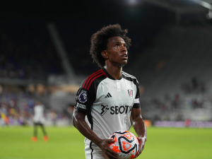 Willian chce pár dní po podpisu smlouvy s Fulhamem odejít do Saudské Arábie
