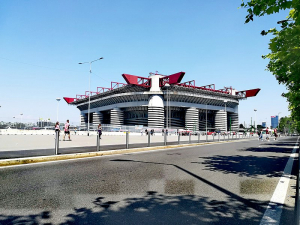 Milánský fotbalový svatostánek San Siro nemůže být zbourán. Stadion patří do kulturního dědictví, proč je tomu tak?