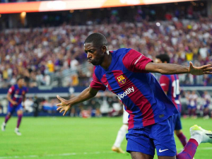 Ousmane Dembélé oficiálně přestupuje z Barcelony do PSG