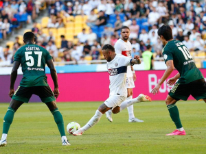 Neymar by si nechal snížit plat, aby mohl hrát za Barcelonu